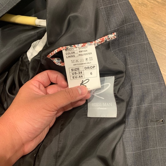 NWOT ROSSI MAN CHARCOAL PLAID SIZE 34S 3PC SUIT - Picture 12 of 12